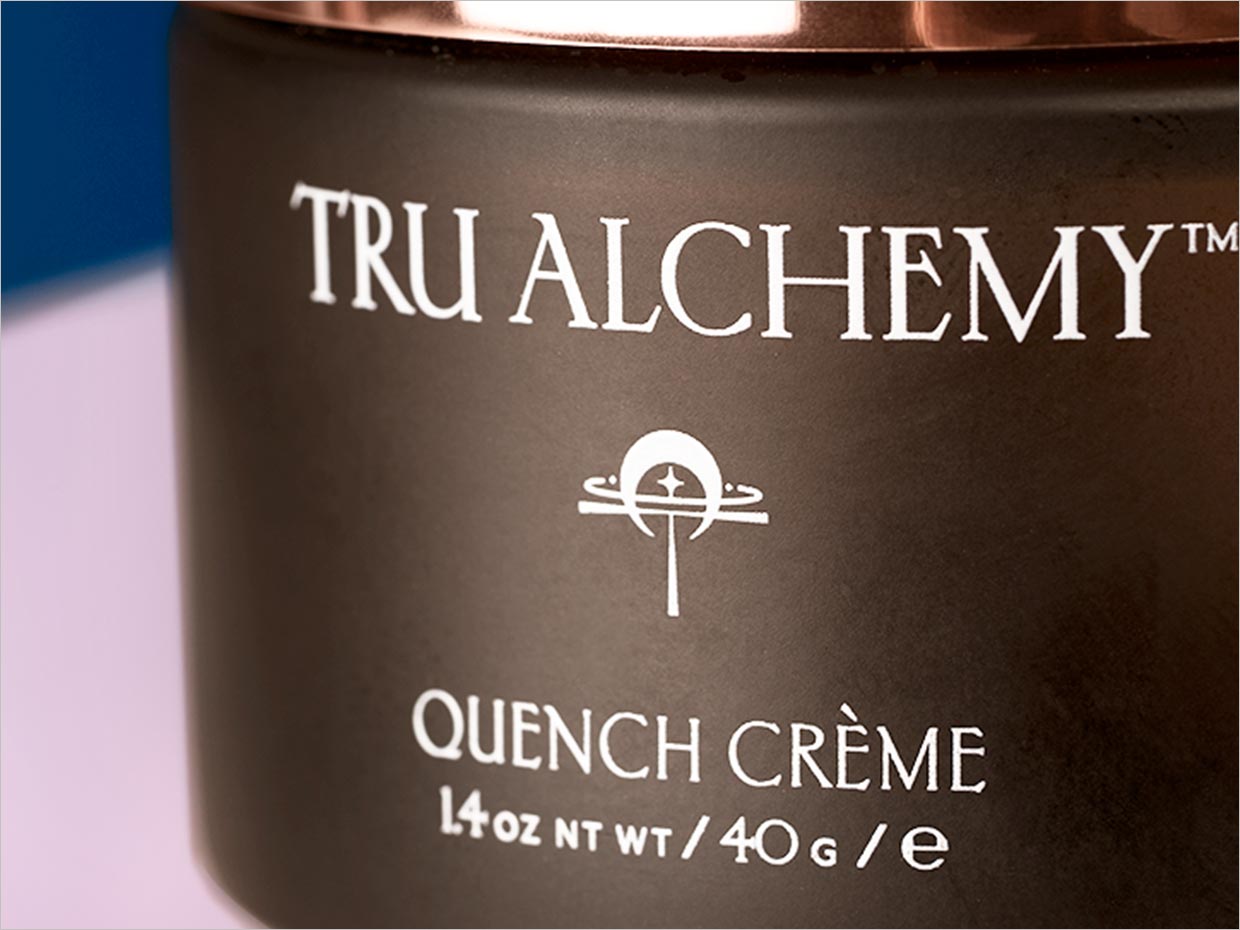 美國Tru Alchemy清潔護膚品包裝設計之局部細節展示